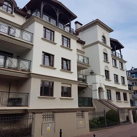 3 Maja Apartment